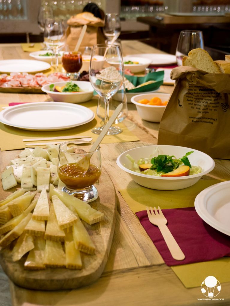 inaugurazione bottega valdichiana eating montepulciano prodotti tipici tavola apparecchiata berightback 2 min 768x1024 1 inaugurazione bottega valdichiana eating montepulciano prodotti tipici tavola apparecchiata berightback 2 min 768x1024 1